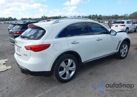 2011 Infiniti Fx35 z USA, uszkodzony, nr VIN JN8AS1MU7BM110299